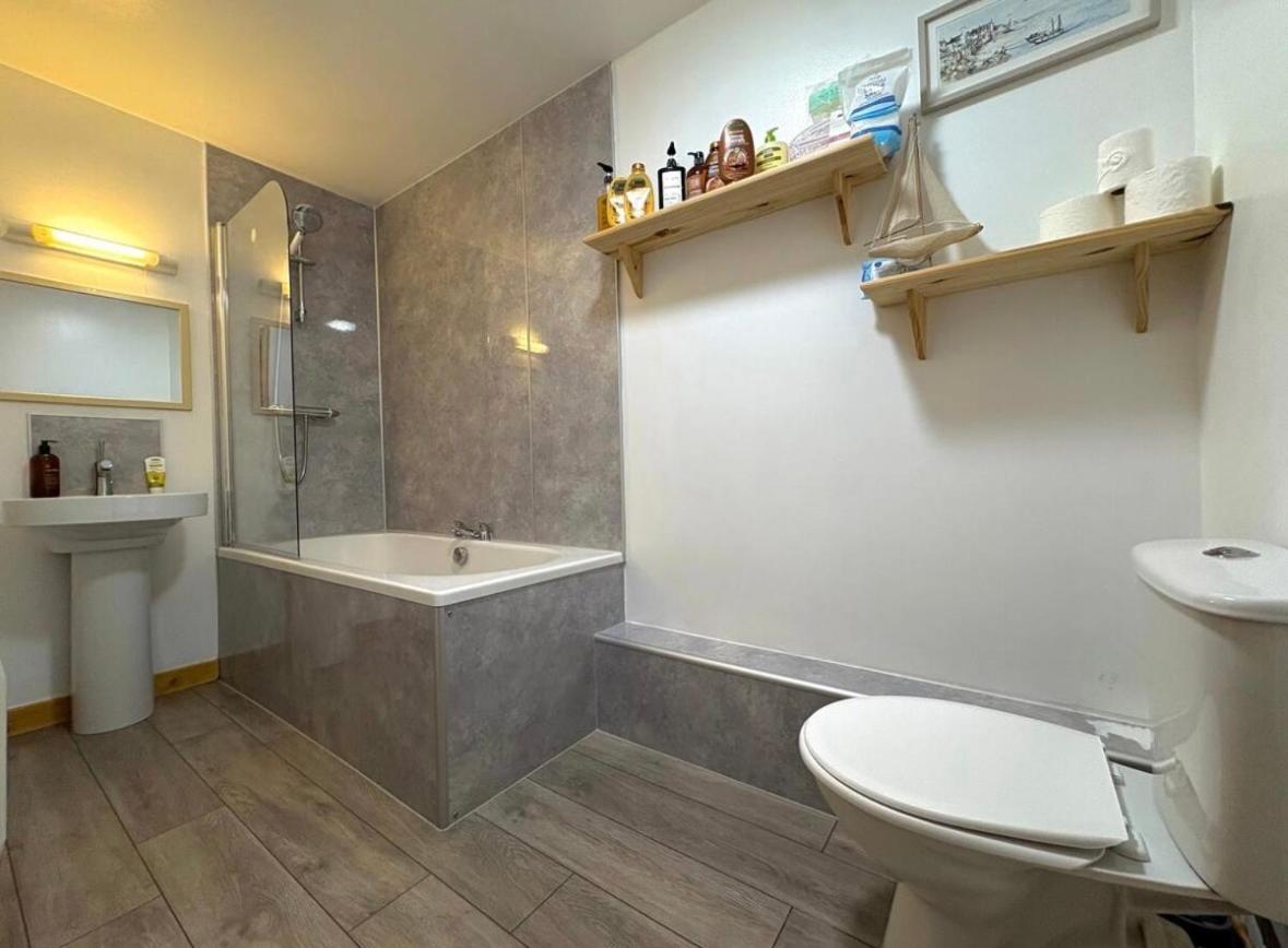 Cosy City Centre Apartment Inverness Ngoại thất bức ảnh